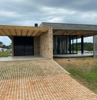 Residência DMF - Cond. Vila Suíça - Balneário Rincão/SC